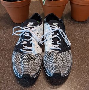 Nike Flyknit Racer 10.5 black white orca